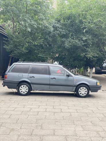 passat машина: Volkswagen Passat: 1989 г., 1.8 л, Механика, Бензин, Универсал