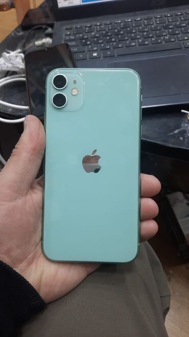 iphone xs barter: IPhone 11, 128 GB