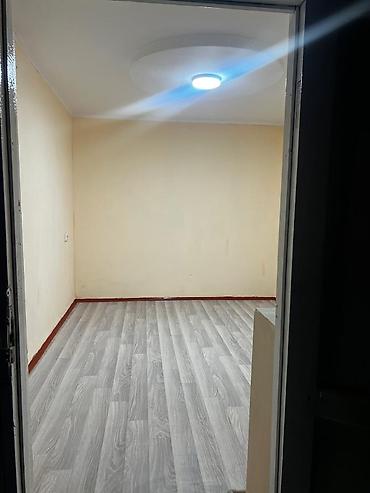 o store: Аренда офисов, 25 м², В торговом центре, С отдельным входом — 2