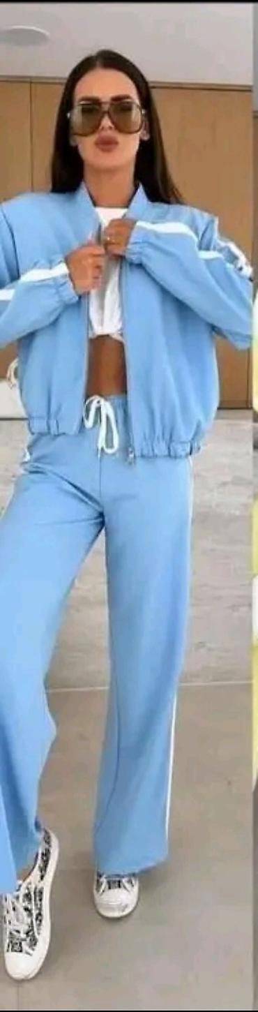 levis 512: A K C I J A.
Samo plava
2700 din 🔥
Uni velicina ( do 75 kg ) — 1