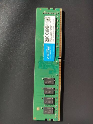 yaddaş diski: Operativ yaddaş (RAM) Crucial, 16 GB, 3200 Mhz, DDR4, PC üçün