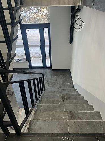 Аренда магазинов: Магазин, Отдельностоящий магазин, 210 м² Не действующий, Без оборудования, С ремонтом, Электричество, Отопление, Вода, 1 линия — 6