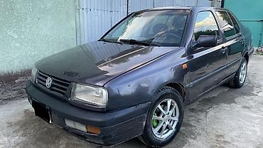 полироль авто: Volkswagen Vento: 1992 г., 1.8 л, Бензин, Седан — 1