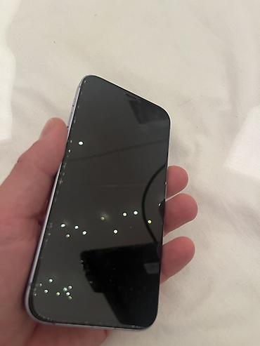 Apple iPhone: IPhone 12, Б/у, 128 ГБ, Зарядное устройство, Защитное стекло, Чехол, 77 % — 2