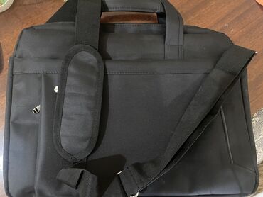 продать ноутбук в бишкеке: Продаю сумку для ноутбука. Бу. В идеальном состоянии. Пользовалась