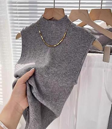 Блузки: 500 сом 
Новая — 9