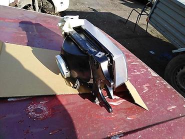 sa staklom: NOVI DESNI FAR ZA AUDI 80 | Novi desni far za AUDI 80 CC 84-86 — 1