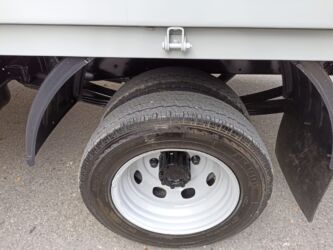 QAZ: QAZ GAZel Biznes: 2.7 l | 2017 il 53000 km Van body type — 12