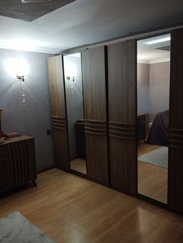 ağdaş ev: 46 kv. m, 2 otaqlı, Kombi, İnternet
