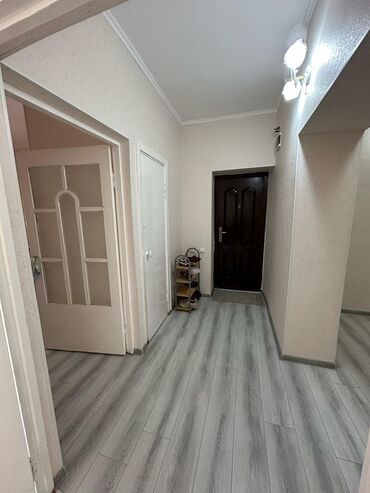 иссык куль недвижимость: 4 бөлмө, 100 кв. м, 106-серия, 1 кабат, Косметикалык ремонт