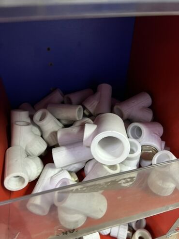 фитинги для пластиковых труб: Тройник, Материал: Пластик