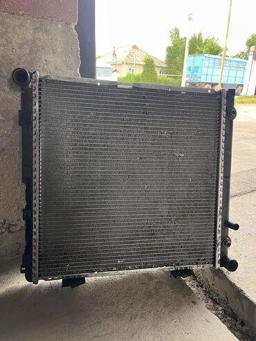 Радиаторы: Радиятор Мерс 124
2.2 плита состояние жакшы (Made in Germany)