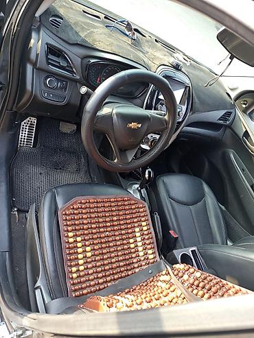 аварийная внедорожник: Chevrolet Spark: 2017 г., Автомат, Хэтчбэк — 4