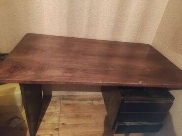 Masalar: Jurnal masası, İşlənmiş, Açılmayan, Taxta, Kvadrat masa — 5