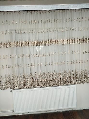 Zavese markizet2.kom sa bogatom zlatno-bež izvezenom bordurom -