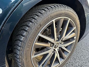 Toyota: Toyota Camry: 2021 г., 2.5 л, Автомат, Гибрид, Седан — 13