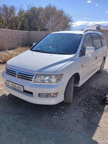 митсубиси: Mitsubishi Chariot: 1998 г., 2 л, Типтроник, Бензин, Минивэн