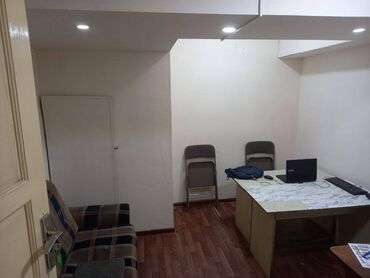 ош офис аренда: Сдаю Офис, 13 м², В жилом комплексе