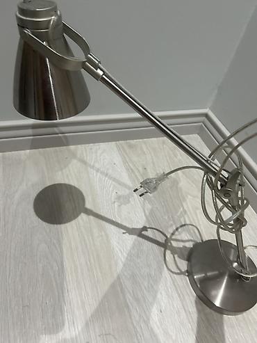 Lampa işləyir
