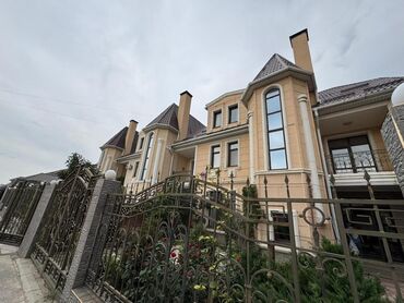 срочно продам дом: 280 кв. м, 6 бөлмө