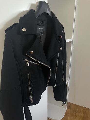 zenski crni kaput: Zenska jakna