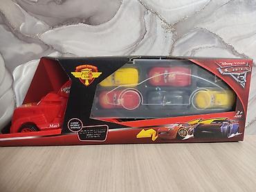 молния маквин игрушка: Игровой набор Disney Pixar Cars — фура Mack с мобильным гаражом и — 1