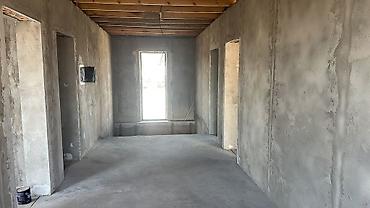 жер маян: 🏡 САТЫЛАТ! ЗАМАНБАП ЖАНА КЕҢ ҮЙ 📍 Үйдүн жалпы аянты: 185 м² 🏠 Эки — 9