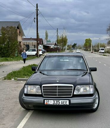 Mercedes-Benz: Mercedes-Benz E 220: 1994 г., 2.2 л, Автомат, Бензин, Седан