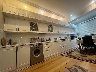 Mətbəx mebeli evden satiş Yenidir 2300 aze satılır yaşayış olmayıb 5