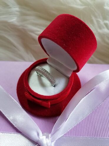 Prstenje: Cena 1200din — 1