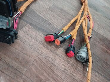 Экскаваторы: Экскаватор, Caterpillar, Гусеничный — 10