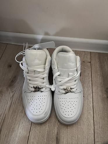 Спорттук бут кийим: Эркектердин кроссовкасы, 38.5, Air Jordan, Жаңы, түсү - Ак, Өзү алып кетүү, Акылуу жеткирүү — 3