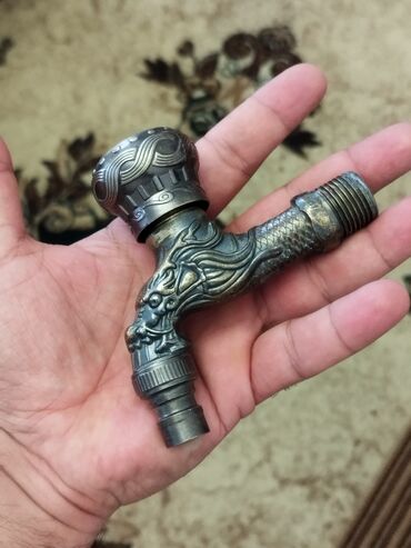 Metal məhsulları: Metal dekorativ su kranı – “Əjdaha” dizaynı - Material: ağır, tökmə