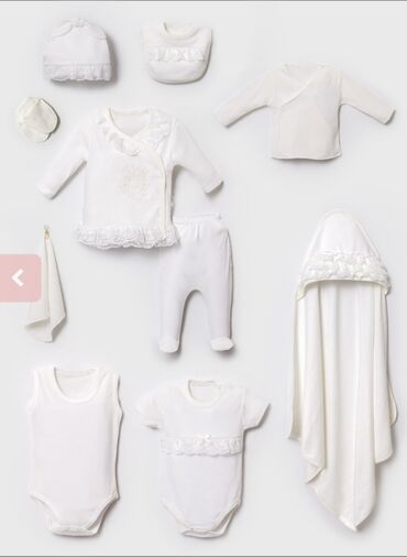 оптом одежда: Комплект, цвет - Белый, Новый
