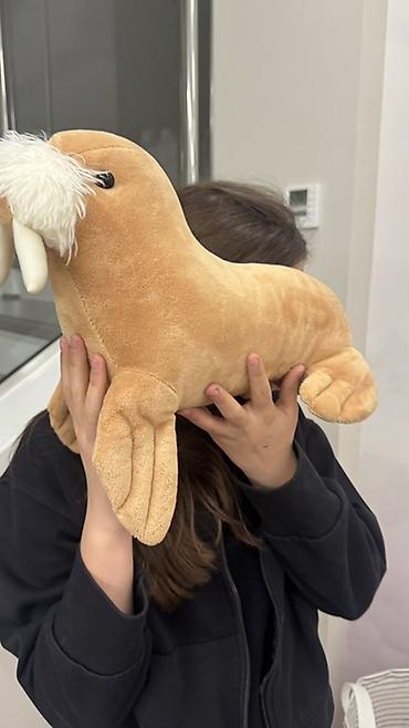 Игрушки: Набор мягких игрушек Состав: - Морж-подушка: крупная плюшевая игрушка — 1