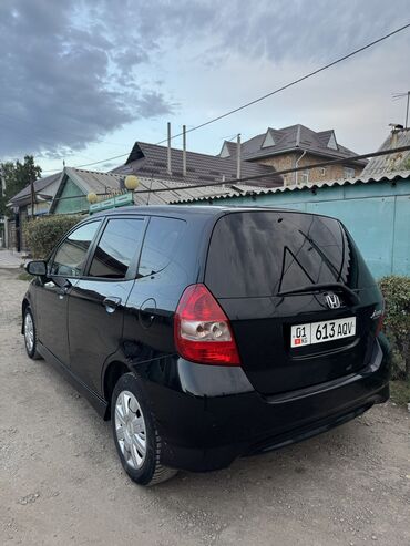 Honda: Honda Jazz: 2008 г., 1.3 л, Механика, Бензин, Хэтчбэк