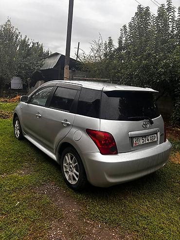 стук машина: Toyota Ist: 2003 г., Автомат, Бензин — 1