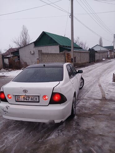 Toyota: Toyota Altezza: 2001 г., 2 л, Автомат, Бензин