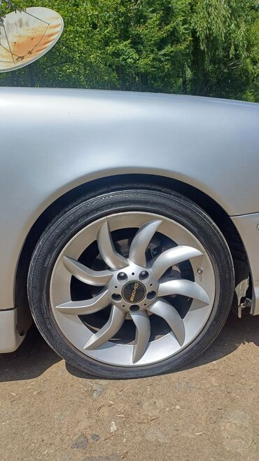 cd disklər: İşlənmiş Disk təkər Mercedes-Benz 235 / 45 / R 18, 4 Boltlu