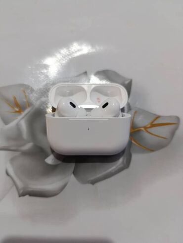 airpods max копия: Продаю наушники AirPods pro в подарок идёт черный чехол и зарядка