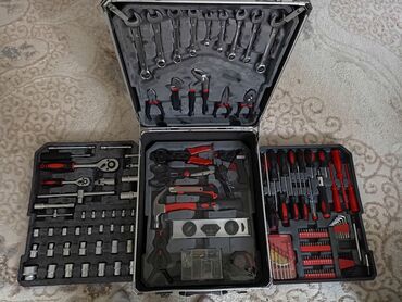 Наборы инструментов: Набор ключи инструменты 
для стосантехник электрик