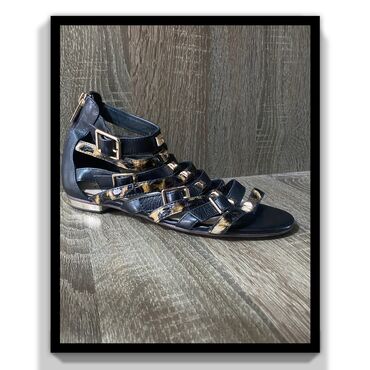 обувь из италии: Леопардовые сандалии Италия MEDEA
Новые
Размер:37