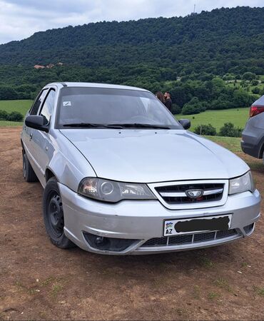 daewoo ravon arenda: Daewoo Nexia: 1.5 l | 2010 il Sedan