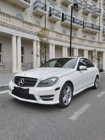 Mercedes-Benz: Mercedes‑Benz C‑Class sedan - Kuzov: Ağ rəng, 4 qapı, sedan - — 1