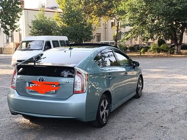 автокредит на подержанный автомобиль: Toyota Prius: 1.8 л | 2013 г. Седан