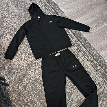 джог: Мужской спортивный костюм Li-Ning, черный Состав комплекта: - — 3