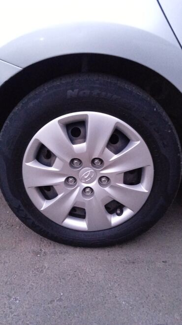 Шины: Б/у Колесо Hyundai 175 / R 16, 5 Болтов