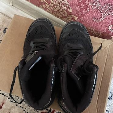clarks обувь: Мужские кроссовки, 35.5, Asics, Б/у, цвет - Черный, Самовывоз — 3