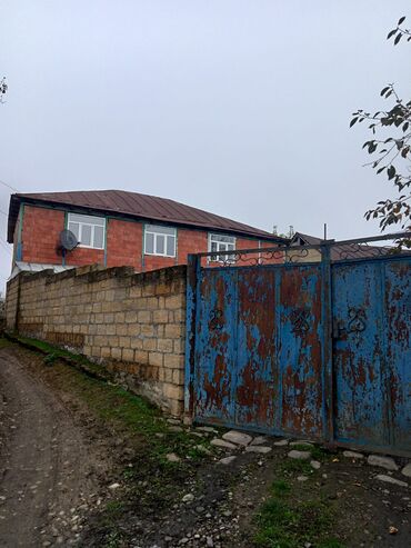 Həyət evləri və villaların satışı: Həyətyanı torpaq sahəsi və yaşayış evi - Daş hasarla əhatələnmiş — 1