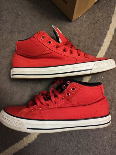 Кроссовки и спортивная обувь: Кеды converse оригинал редкие состояние отличное одевал 2 раза